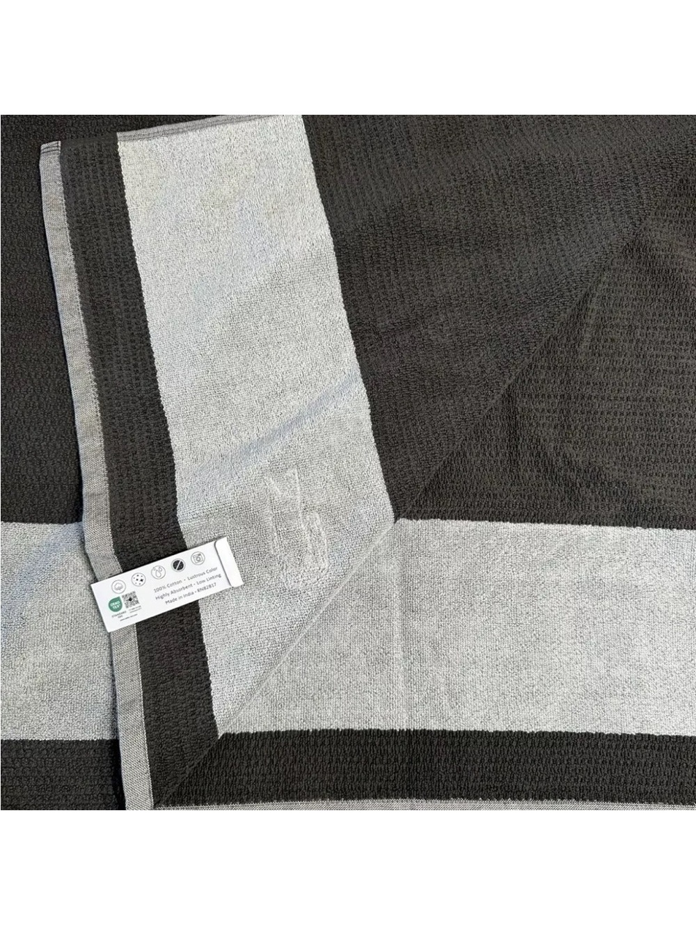 Lacoste Bath Towel 100% Cotton 30" x 52" Gray Big Crocodile Logo - Picture 4 of 8